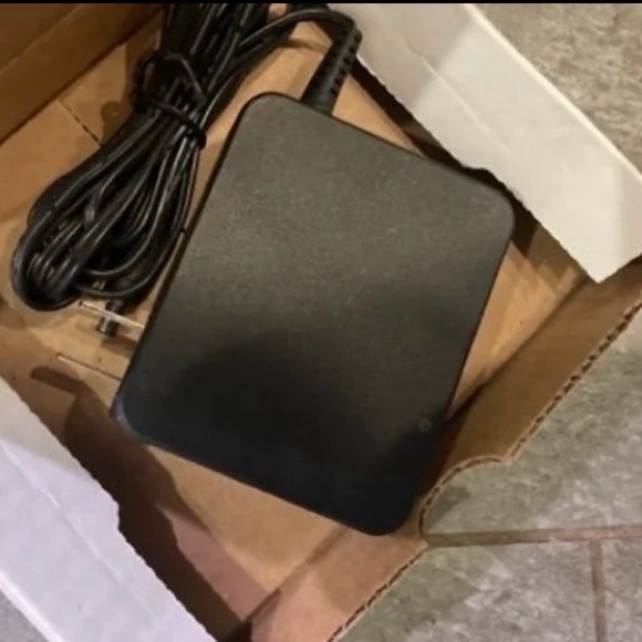 Netgear Nighthawk Router W Original Box - Good Condition - Picture 8 of 11